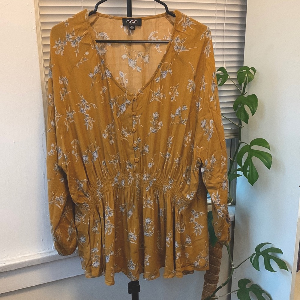 Floral Long-Sleeved GiGiO Tunic